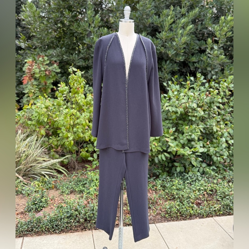 NWT Emmelle crepe two-piece pants and top set with metallic trim size S & M